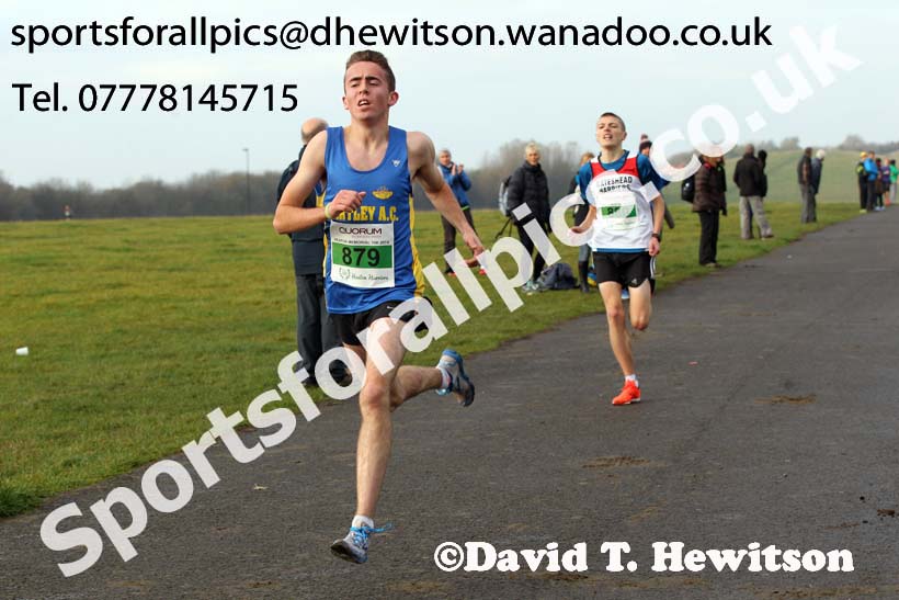 Under-17s and under-20s Heaton Harriers Memorial Road Race. Photo: David T. Hewitson/Sports for All Pics